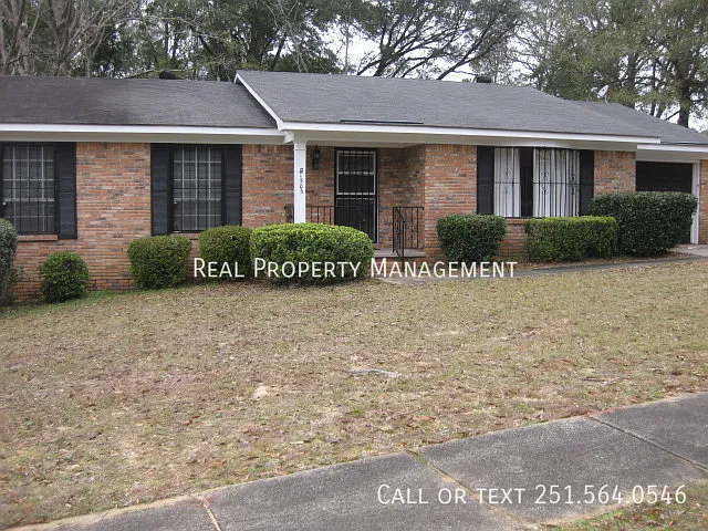3 Bedroom 2 Bath Home off Overlook Rd — Photo 2
