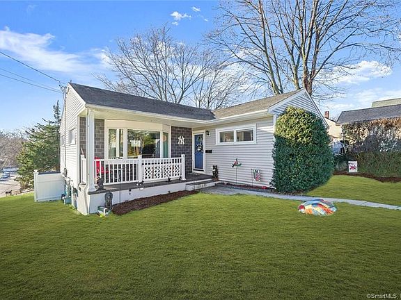 2nd image of 41 Dubois St