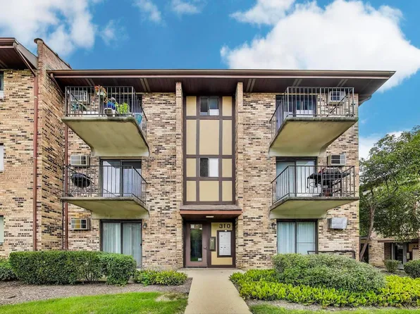 310 Klein Creek Ct APT C, Carol Stream, IL 60188