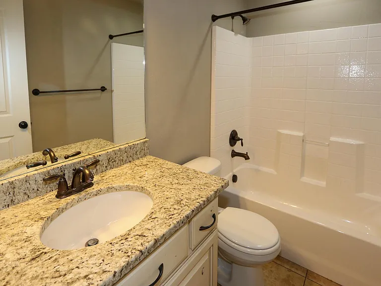 2088 S Orchard Dr — Photo 15