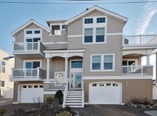 10 E Kentucky Ave, Brant Beach, NJ 08008