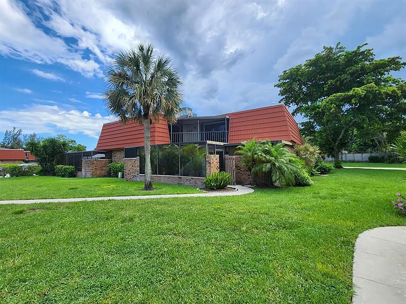 1st image of 4560 Suburban Pines Dr