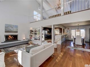 556 Sound Shore Rd, Riverhead, NY 11901