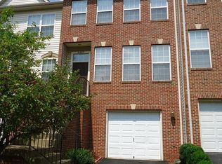 21477 Rusty Blackhaw Sq, Sterling, VA 20164