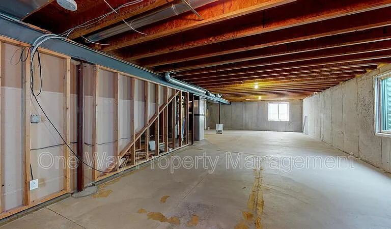 2393 W 46th St — Photo 32