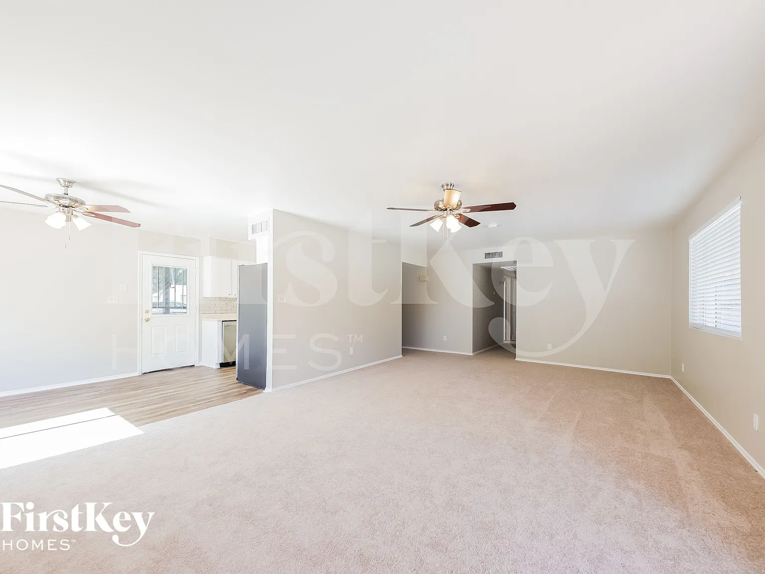 3 bed, 2.0 bath, 1436 sqft, $2,020 — Photo 4