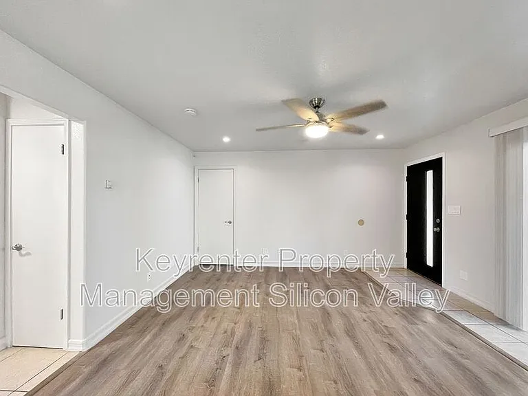 923 Ravenscourt Ave #1 — Photo 3
