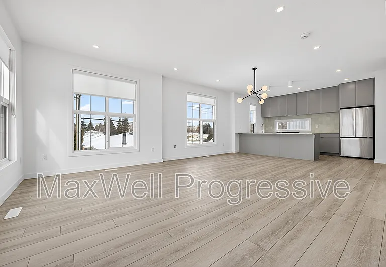 13516 115th Ave NW #5 — Photo 1