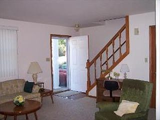 3rd image of 1020 Quail Dr