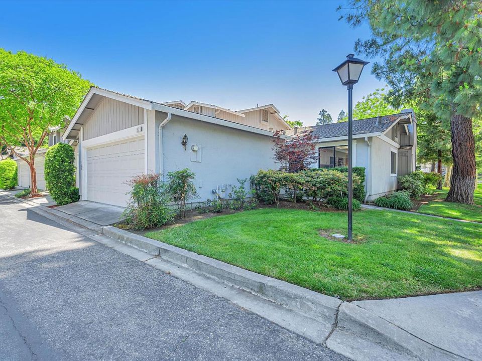 1st image of 82 Bear Claw Way