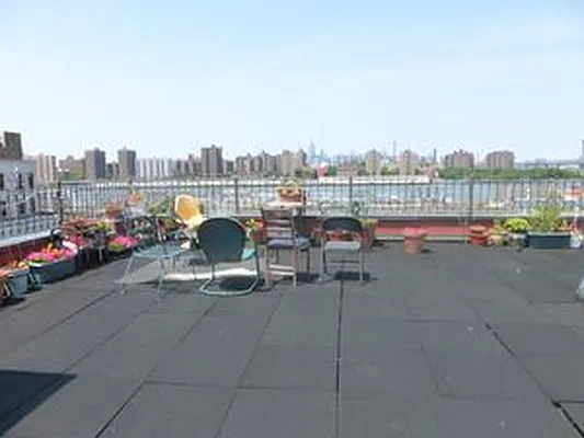 Rented by LDMI Realty Group LLC | media 63