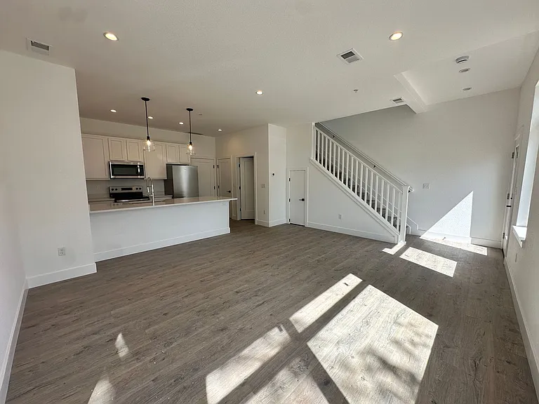 150 Rothrock Pl — Photo 12