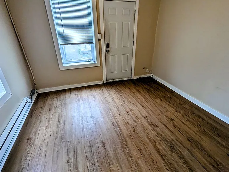 419 2nd St #1-7 — Photo 4