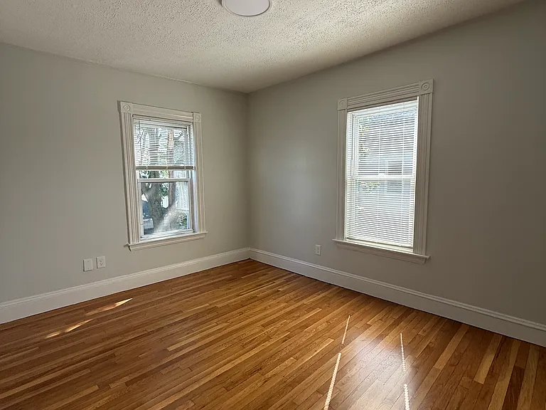 109 Magoun Ave #1 — Photo 18