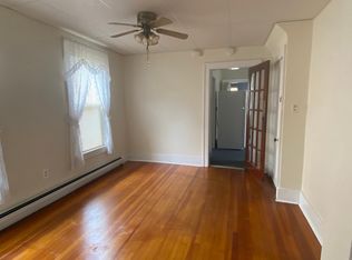 40 3rd St #1, Amsterdam, NY 12010