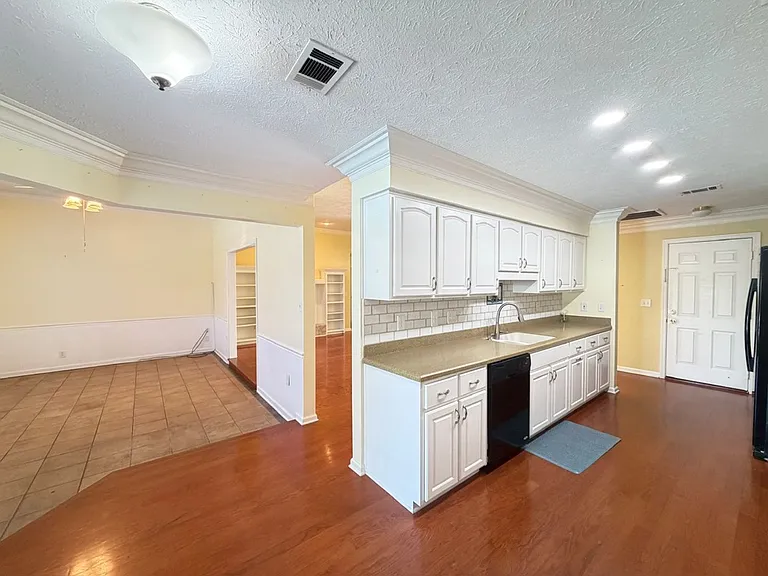 4034 Kristanna Dr — Photo 13