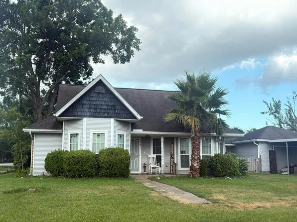 1978 Coupland Dr, La Porte, TX 77571