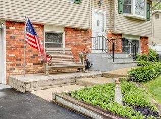 594 Vaughn Ave, Toms River, NJ 08753