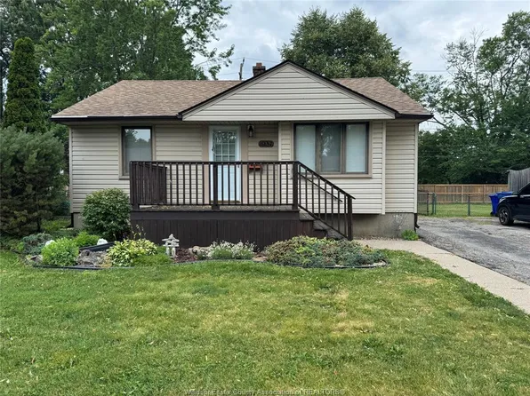 1937 Francois Rd, Windsor, ON N8W 4S9