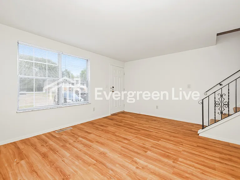 8067 Mount Aetna St — Photo 5