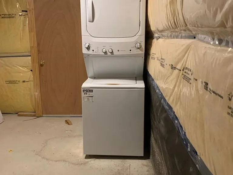 22 Mount Pleasant Ave #BASEMENT — Photo 9
