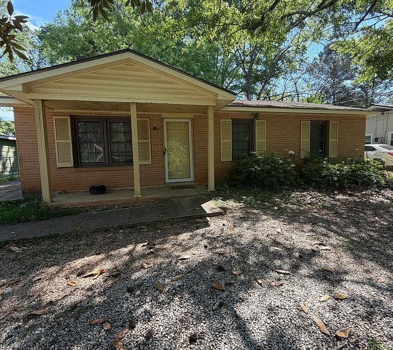 1st image of 544 N Donahue Dr