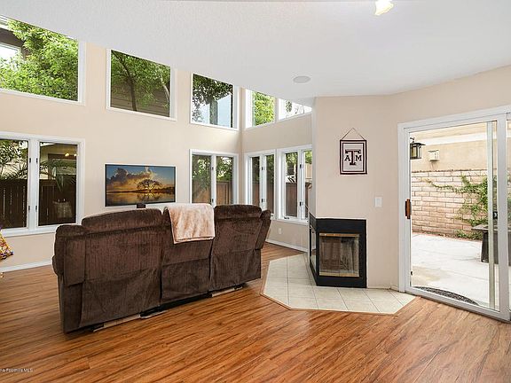 4th image of 1089 Rocton Dr