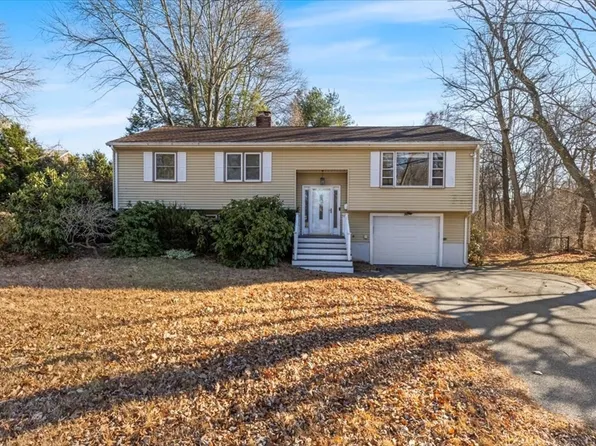 111 Indian Head Rd, Framingham, MA 01701