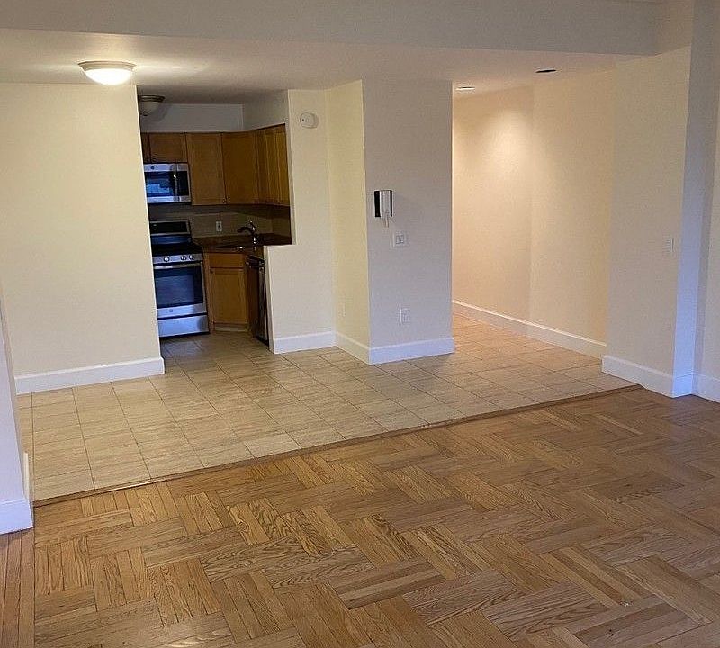 1st image of 147 W 79th St #D7