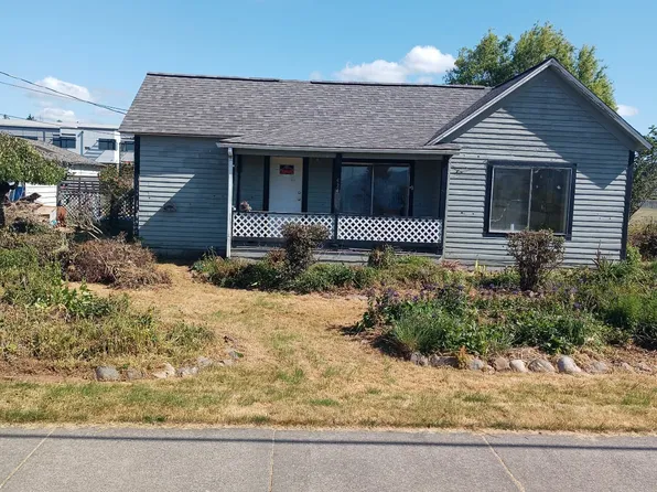 424 Front St, Sumas, WA 98295