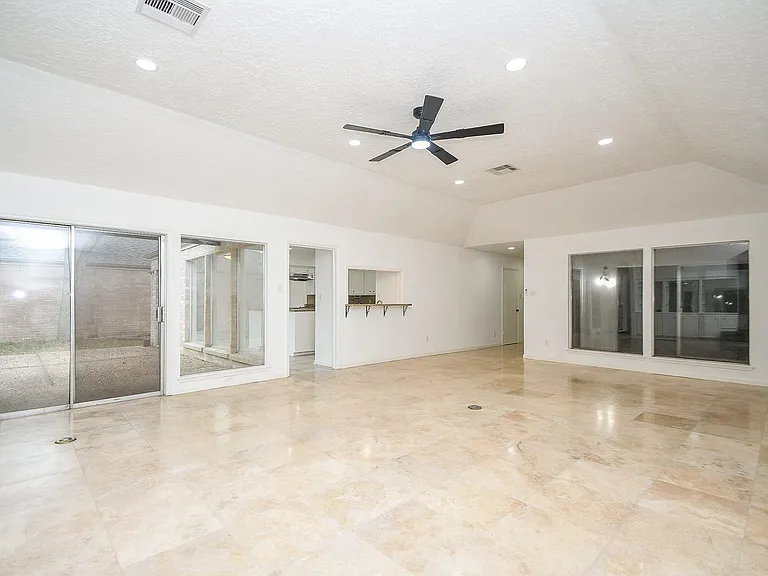 7822 Albin Ln — Photo 6