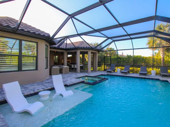 9423 Terresina Dr, Naples, FL 34119