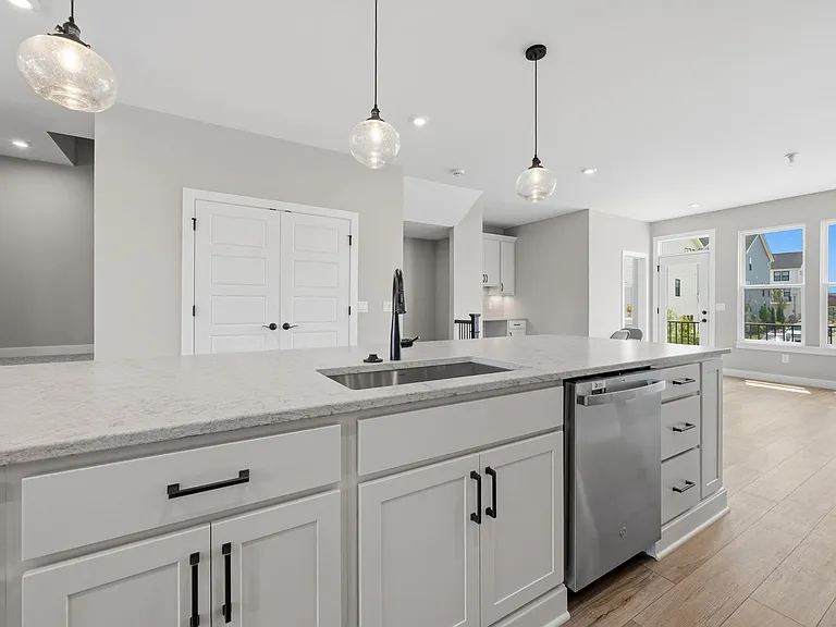 16545 Yellowwood Dr — Photo 9