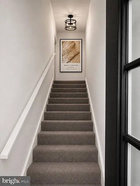 2 bed, 1.0 bath, 850 sqft, $2,395 — Photo 3