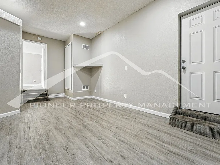15666 E 51st Pl — Photo 18