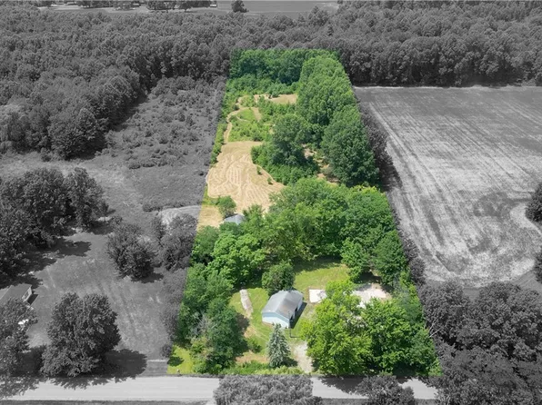 4552 S Duck Creek Rd, North Jackson, OH 44451