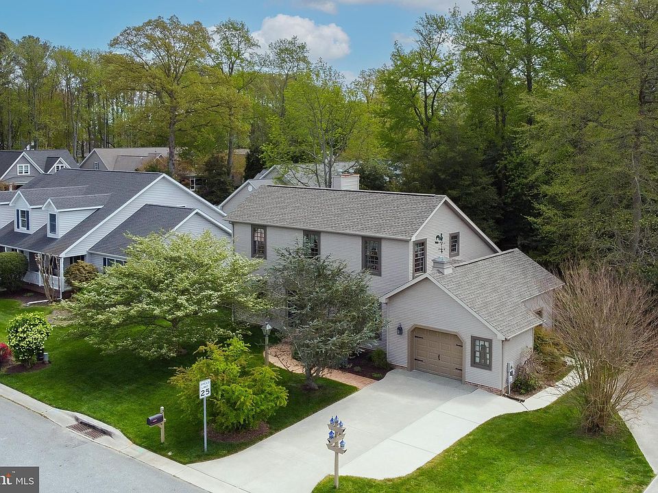 1st image of 3 Canary Dr