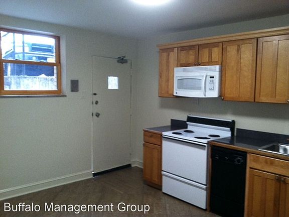 3rd image of 905 Delaware Ave #10141522