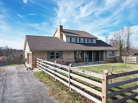 2nd image of 483 Minnis Rd NE