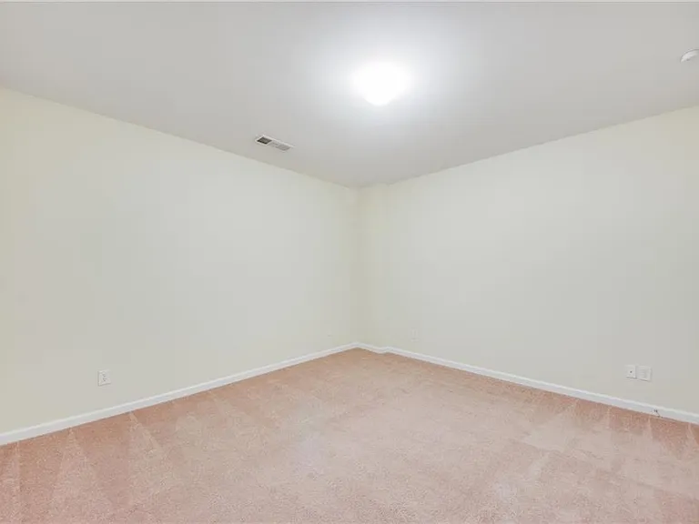 2776 Loftview Sq — Photo 29