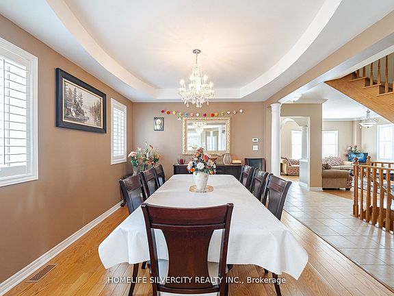 5th image of 14 Oakhaven Rd