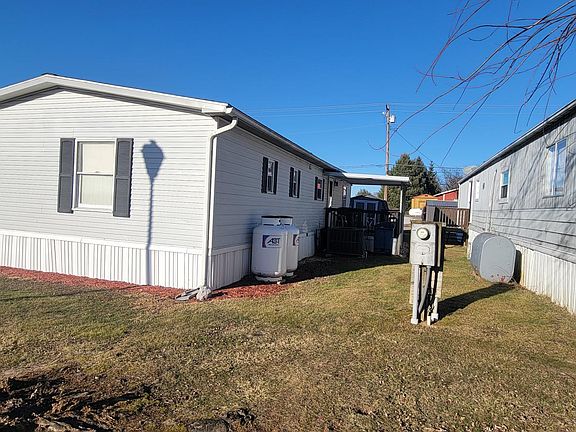 3rd image of 11415 Lakeside Dr