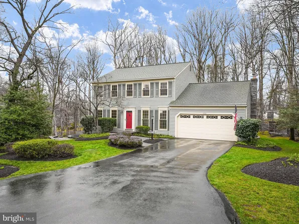 12551 Cavalier Dr, Woodbridge, VA 22192