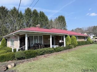 365 Parkhill Dr, Johnstown, PA 15909