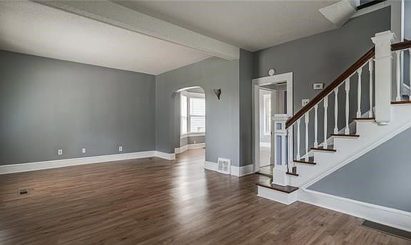 2nd image of 210 N 21st St