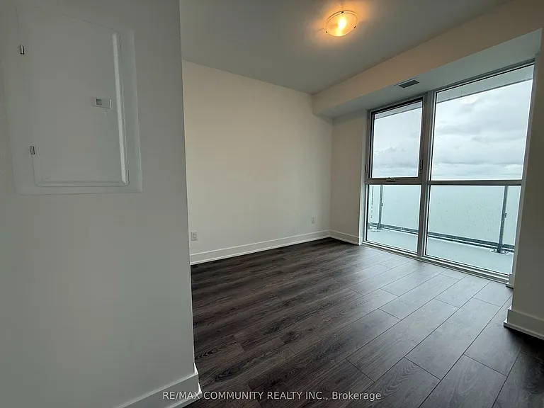 2545 Simcoe St N #1110 — Photo 2