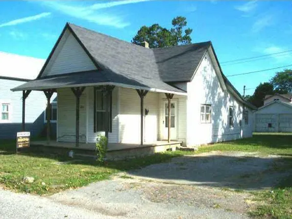 2022 S B St, Elwood, IN 46036