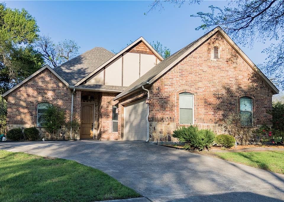 1st image of 3002 Tenison Dr
