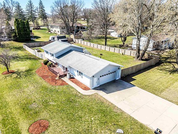 3rd image of 5938 Kimball Ave