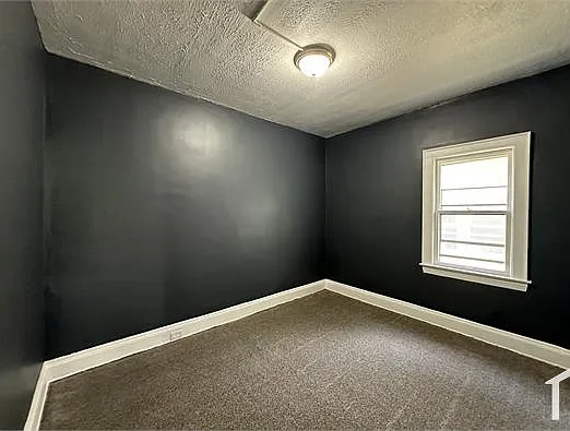 2 bed, $1,000 — Photo 4